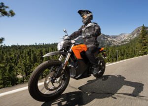 moto elettrica zero ds a roma